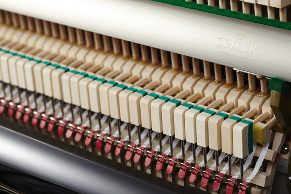 赛乐尔钢琴GS122T的击弦机系统